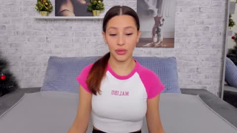 Selena online show from December 2024 08:33:02 AM