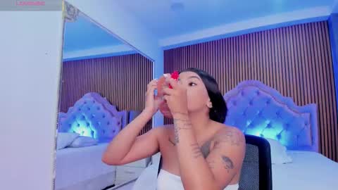 selenastonne online show from October 2025 07:47:01 PM