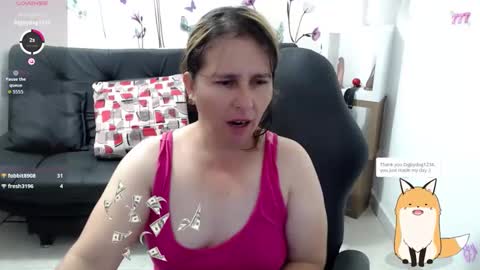 Snapshot of selene_mom chatting on May 2026 03:16:02 PM selene online show from May 2026 03:16:02 PM