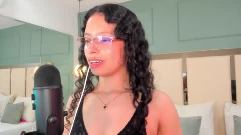 Selene Rousse  online show from September 2025 03:10:02 AM