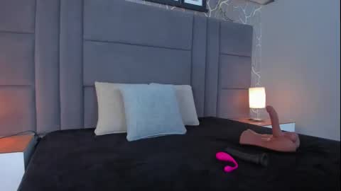 Snapshot of selene_tylor_ chatting on February 2025 08:22:01 PM Selene online show from February 2025 08:22:01 PM