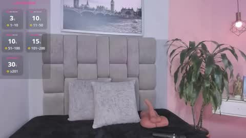 Snapshot of selene_tylor_ chatting on November 2025 09:15:01 PM Selene online show from November 2025 09:15:01 PM