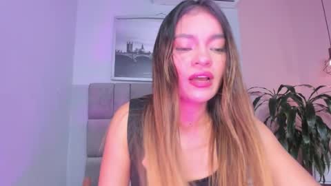 Snapshot of selene_tylor_ chatting on December 2025 04:00:02 AM Selene online show from December 2025 04:00:02 AM