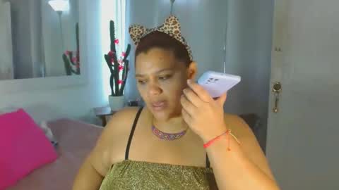 Snapshot of selenna1 chatting on February 2025 01:36:01 PM Selenna1 online show from February 2025 01:36:01 PM
