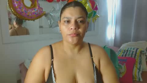 Snapshot of selenna1 chatting on October 2025 12:24:02 PM Selenna1 online show from October 2025 12:24:02 PM