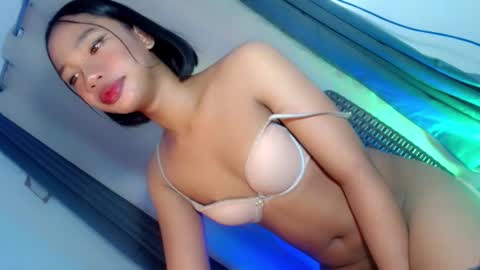 Snapshot of selfsuckercum69 chatting on October 2025 04:32:02 AM Jessy online show from October 2025 04:32:02 AM