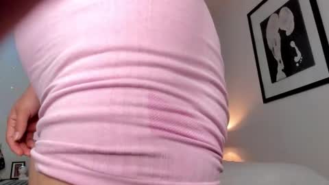 S e l e n a h online show from March 2026 11:49:01 AM