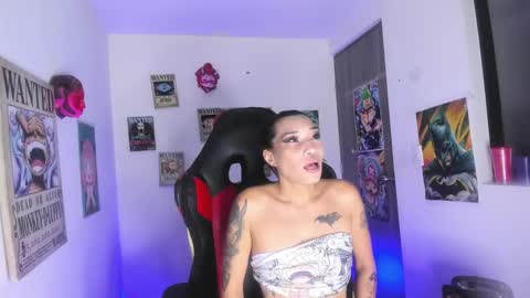 Snapshot of selina_kyl3 chatting on January 2025 11:24:01 PM Selinna Kyle online show from January 2025 11:24:01 PM