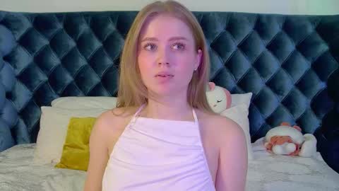 SelinSwarovski online show from September 2025 05:07:01 PM