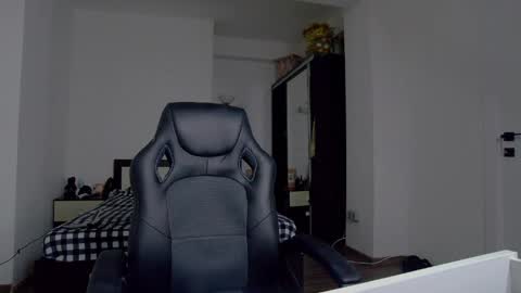 Snapshot of sellena_angel chatting on May 2026 09:09:02 PM sellena_angel online show from May 2026 09:09:02 PM