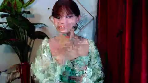 sensational_yeng online show from October 2025 02:27:02 PM