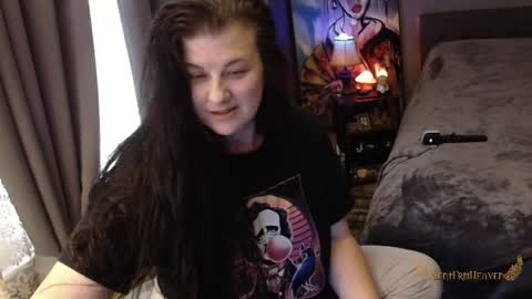 Snapshot of sentfrmheaven chatting on April 2026 01:35:01 PM Tara online show from April 2026 01:35:01 PM