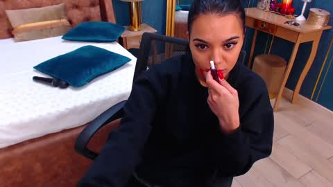 Snapshot of serena_mendez chatting on January 2025 12:58:01 PM Serena online show from January 2025 12:58:01 PM