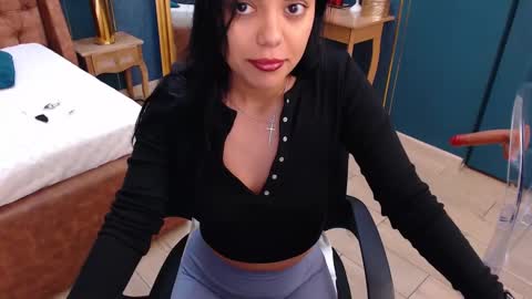 Snapshot of serena_mendez chatting on March 2025 10:45:02 AM Serena online show from March 2025 10:45:02 AM