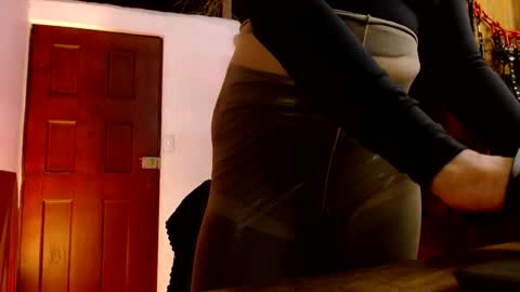 Serena Xyz online show from February 2026 11:52:02 PM