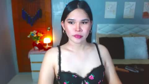 serenastra online show from March 2026 01:01:02 AM