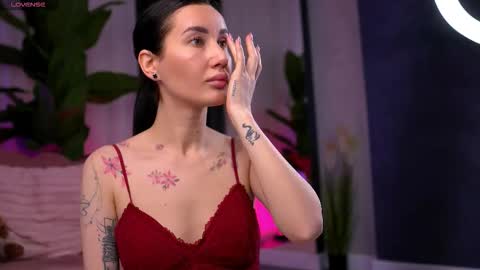 Serena online show from November 2025 11:36:02 AM