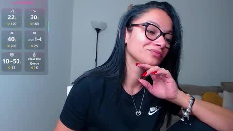 SereneSophi online show from October 2025 02:14:02 AM