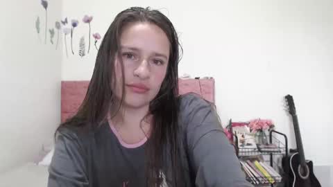 Snapshot of serenity_crystal chatting on December 2024 08:17:01 PM serenity_crystal online show from December 2024 08:17:01 PM