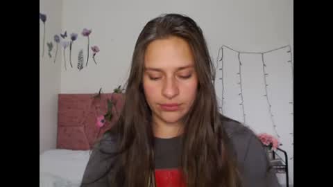 Snapshot of serenity_crystal chatting on December 2024 09:58:01 PM serenity_crystal online show from December 2024 09:58:01 PM