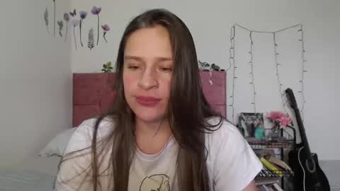 Snapshot of serenity_crystal chatting on December 2024 09:54:01 PM serenity_crystal online show from December 2024 09:54:01 PM