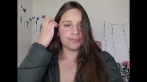 Snapshot of serenity_crystal chatting on December 2024 08:48:01 PM serenity_crystal online show from December 2024 08:48:01 PM