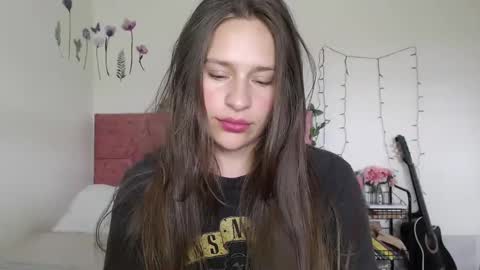 Snapshot of serenity_crystal chatting on January 2025 06:56:02 PM serenity_crystal online show from January 2025 06:56:02 PM