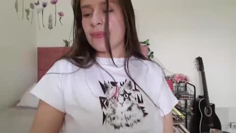 Snapshot of serenity_crystal chatting on February 2025 07:13:01 PM serenity_crystal online show from February 2025 07:13:01 PM