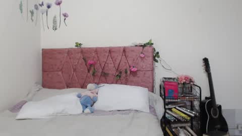 Snapshot of serenity_crystal chatting on February 2025 10:41:01 PM serenity_crystal online show from February 2025 10:41:01 PM