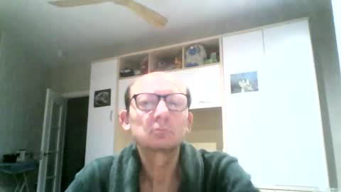 Snapshot of serrano49 chatting on September 2025 12:45:02 AM serrano49 online show from September 2025 12:45:02 AM