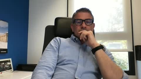 sesamechris92 online show from April 2026 03:36:01 PM