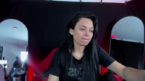 LUCERO online show from October 2025 03:40:01 AM