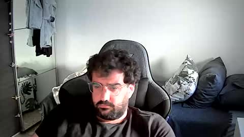 Snapshot of setema chatting on November 2025 04:17:02 PM StorPikk online show from November 2025 04:17:02 PM