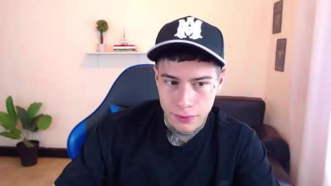 Thomas online show from October 2025 03:01:02 PM