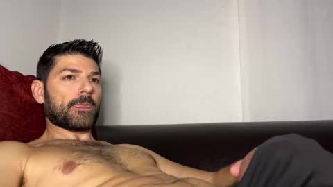 Lucenzo  online show from October 2025 02:41:01 AM