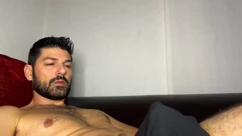 Lucenzo  online show from November 2025 02:11:01 AM