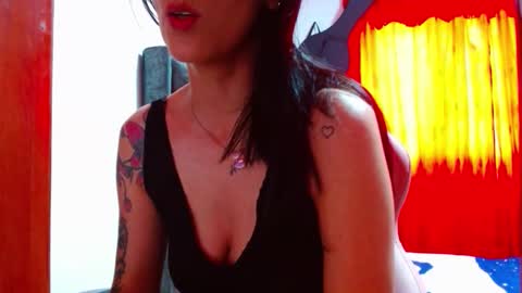 Snapshot of sexmilkdirty chatting on September 2025 07:18:02 PM sexmilkdirty online show from September 2025 07:18:02 PM