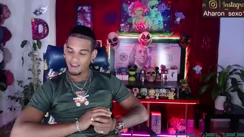 Snapshot of sexo_aharon chatting on March 2026 03:44:02 AM Aharon ravelo online show from March 2026 03:44:02 AM