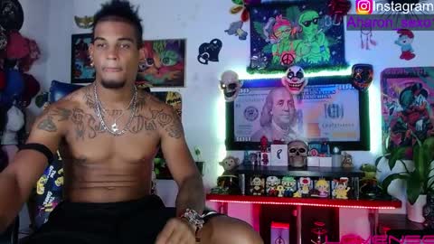 Snapshot of sexo_aharon chatting on April 2026 03:15:01 AM Aharon ravelo online show from April 2026 03:15:01 AM
