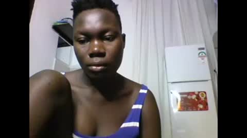 Snapshot of sexqueen02 chatting on February 2025 12:15:01 AM sexqueen02 online show from February 2025 12:15:01 AM