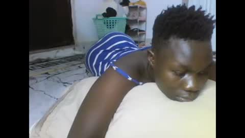 Snapshot of sexqueen02 chatting on February 2025 11:09:02 PM sexqueen02 online show from February 2025 11:09:02 PM