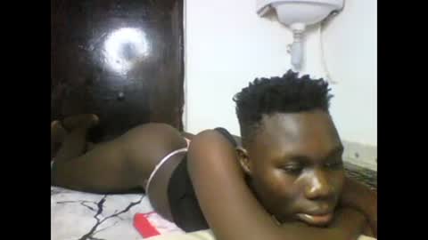 Snapshot of sexqueen02 chatting on February 2025 12:38:02 AM sexqueen02 online show from February 2025 12:38:02 AM