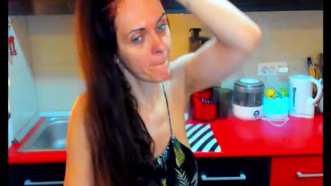 sexqueen1111 online show from November 2025 08:44:01 PM