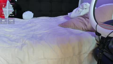 Snapshot of sextape_couple chatting on May 2026 12:01:02 PM Ask me online show from May 2026 12:01:02 PM