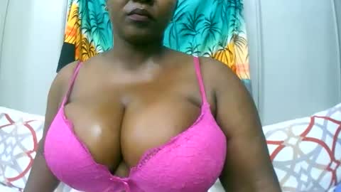 sexxi_ebony online show from December 2025 04:13:01 PM