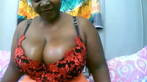 sexxi_ebony online show from December 2025 02:14:02 PM