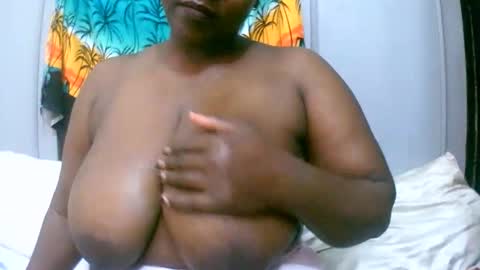 sexxi_ebony online show from February 2026 12:04:02 AM