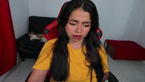 Snapshot of sexxyhot23 chatting on December 2024 04:47:02 AM LINDA online show from December 2024 04:47:02 AM