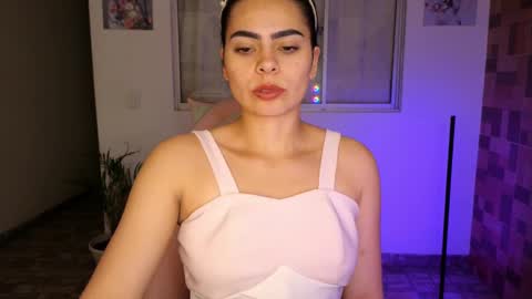Snapshot of sexxylady__ chatting on February 2025 02:04:02 PM Angie online show from February 2025 02:04:02 PM