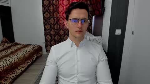 Snapshot of sexxymuscles4u chatting on March 2025 08:08:01 AM Sexxymuscles4U online show from March 2025 08:08:01 AM